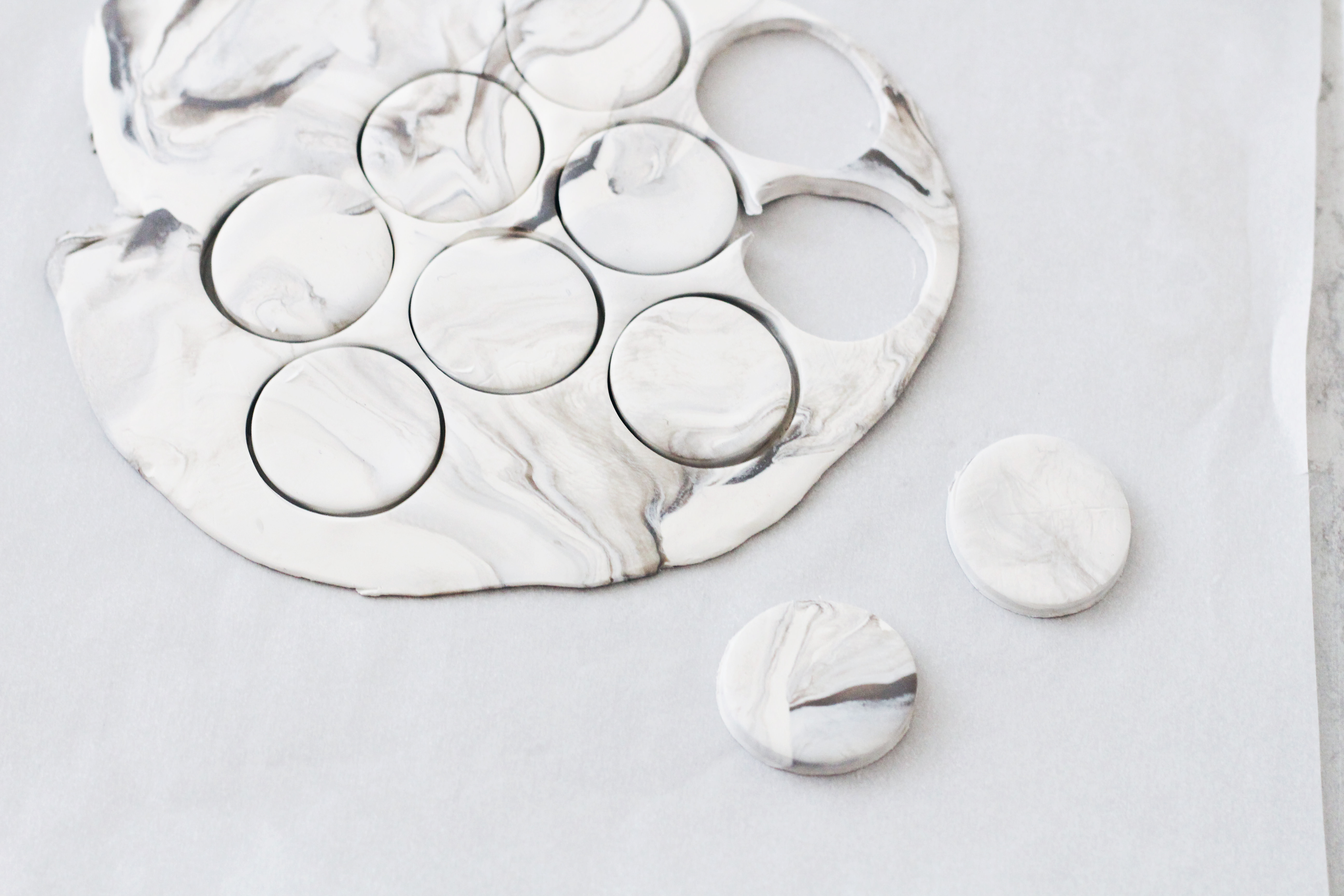Marble Magnet DIY using Sculpey Clay
