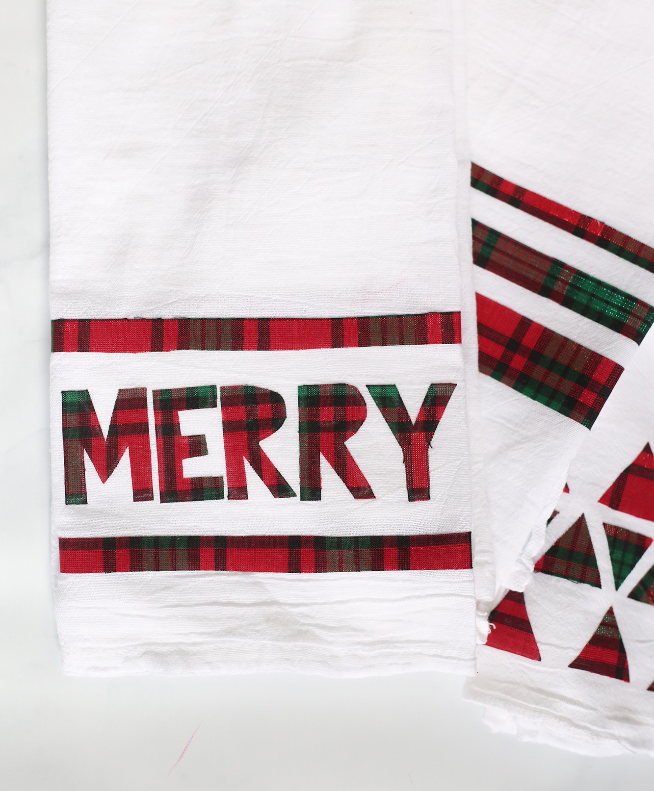 We decided to take something functional- like tea towels- and make them over in holiday style // Lily & Val Living
