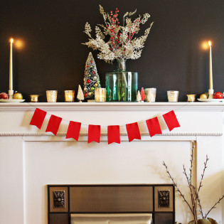 Holiday Mantel Styling Tips From The Virginia Lynn Co. Part 2 Holiday Mantel Styling Tips From The Virginia Lynn Co. Part 2