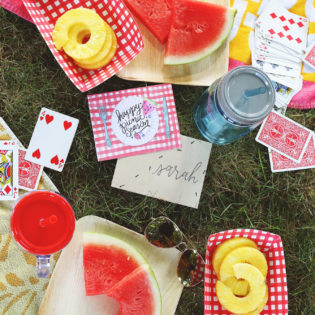 August Happy Mail Idea- DIY Picnic August Happy Mail Idea- DIY Picnic