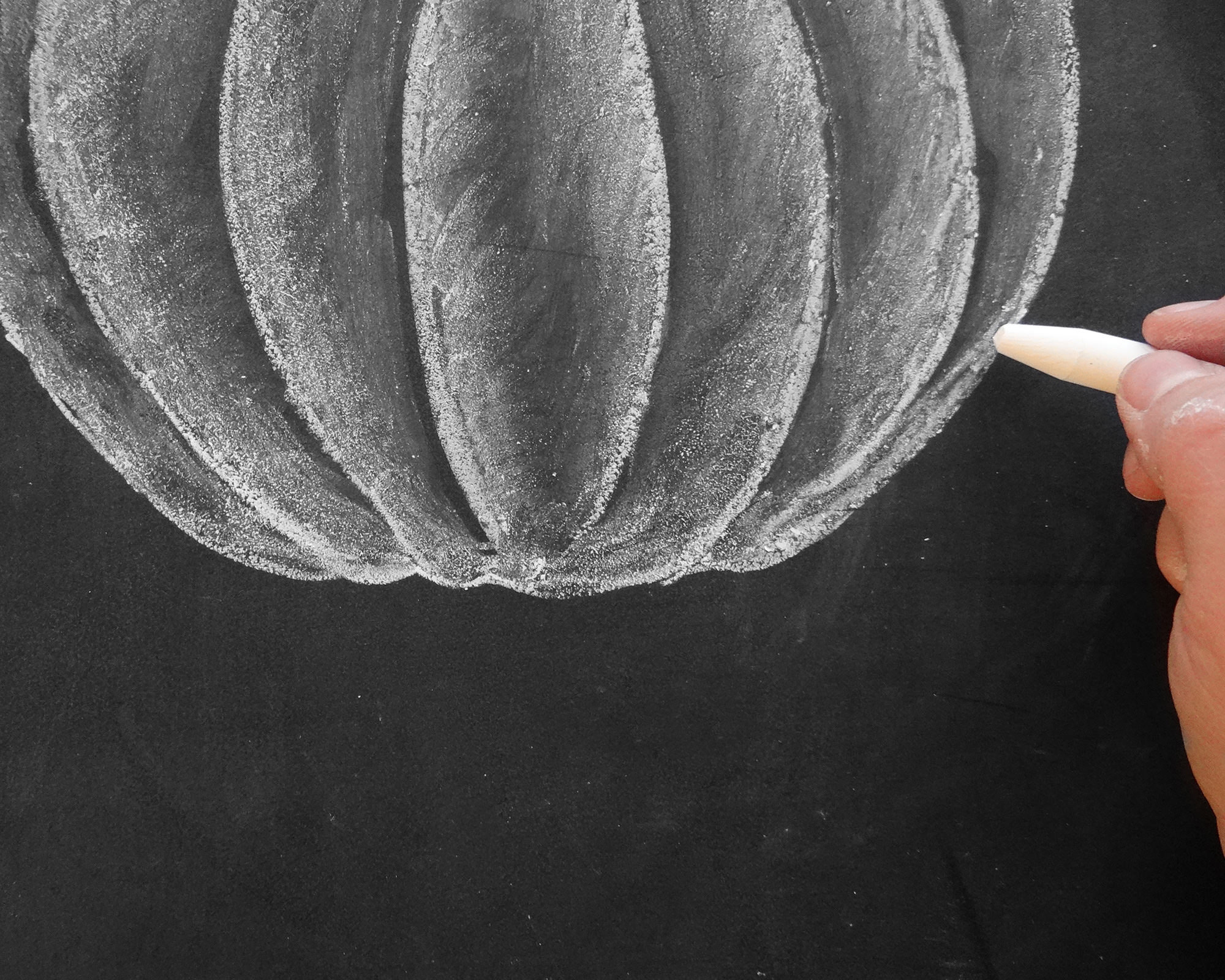 How to Draw a chalk pumpkin on Lily Val Living 