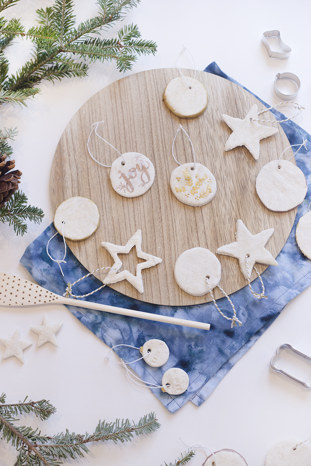 Remember the salt dough ornaments we used to make as kids? Well they're back - with a simple, elegant upgrade to bring a rustic nostalgic to your modern tree. Click through to see the recipe!