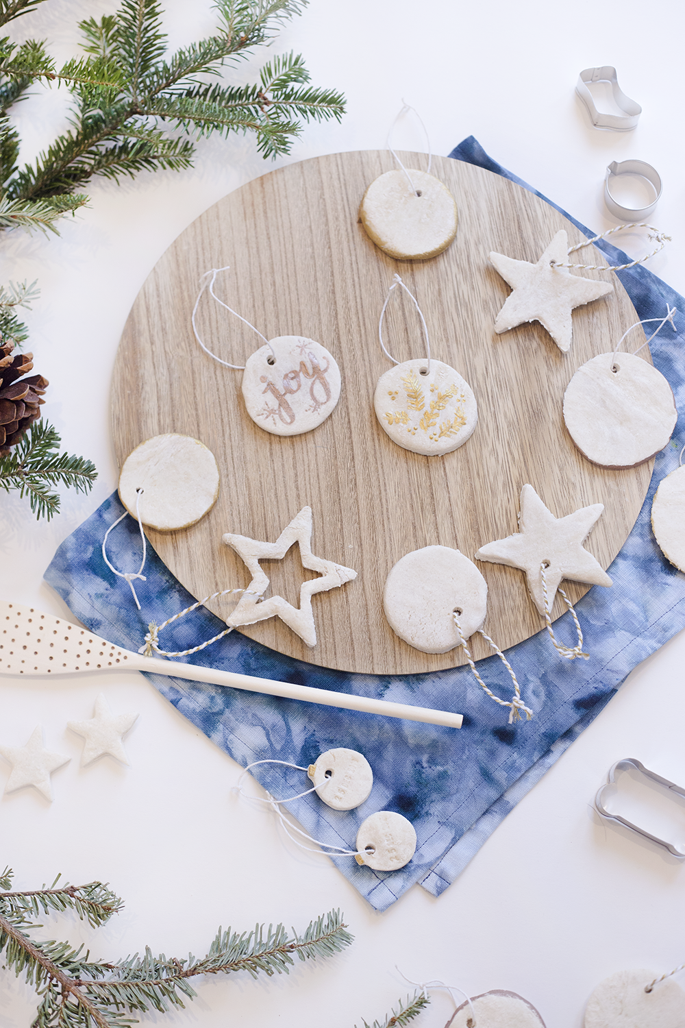 Remember the salt dough ornaments we used to make as kids? Well they're back - with a simple, elegant upgrade to bring a rustic nostalgic to your modern tree. Click through to see the recipe!