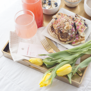 A Dreamy Breakfast in Bed for Your Valentine’s Day A Dreamy Breakfast in Bed for Your Valentine’s Day