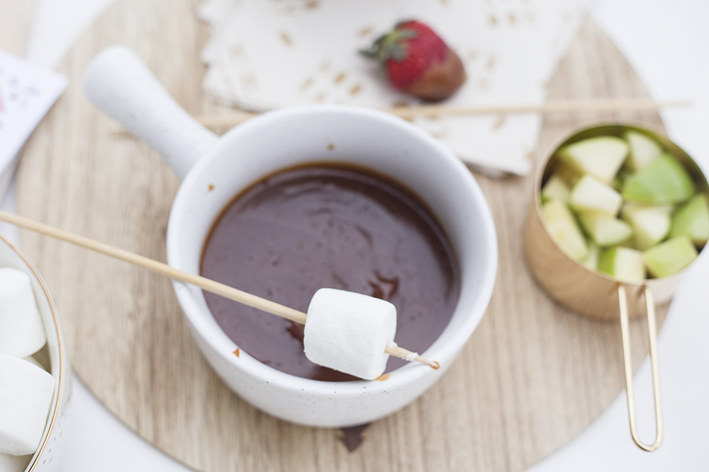 fondue for two | fondue recipes | date night ideas