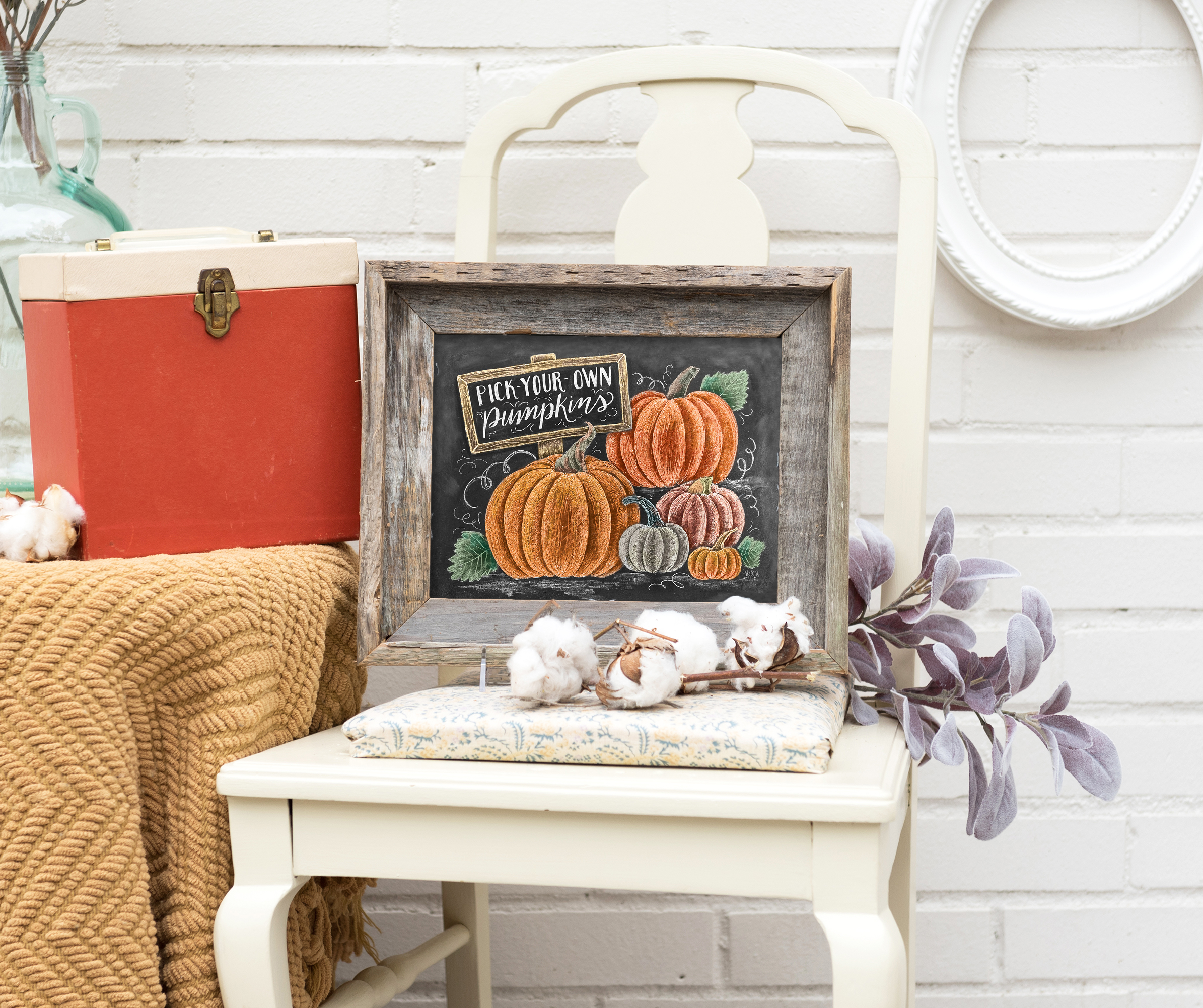 Bring a rustic chic touch to your fall decor with our Pick-your-own pumpkins chalkboard sign