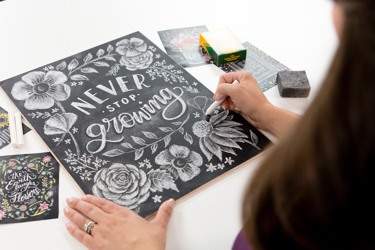 Intro to Chalk Illustration Online Class with Valerie McKeehan! Learn how to draw beautiful flowers in chalk and make a sign!