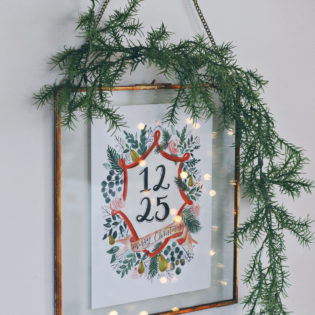 How to use a Hearth & Hand™ brass frame from Target to make this Holiday Wall Hanging How to use a Hearth & Hand™ brass frame from Target to make this Holiday Wall Hanging