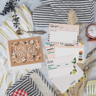November Happy Mail Idea – Thanksgiving Recipes November Happy Mail Idea – Thanksgiving Recipes