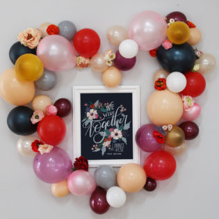 How to Make a DIY Balloon and Flower Heart Backdrop For Valentine’s Day How to Make a DIY Balloon and Flower Heart Backdrop For Valentine’s Day