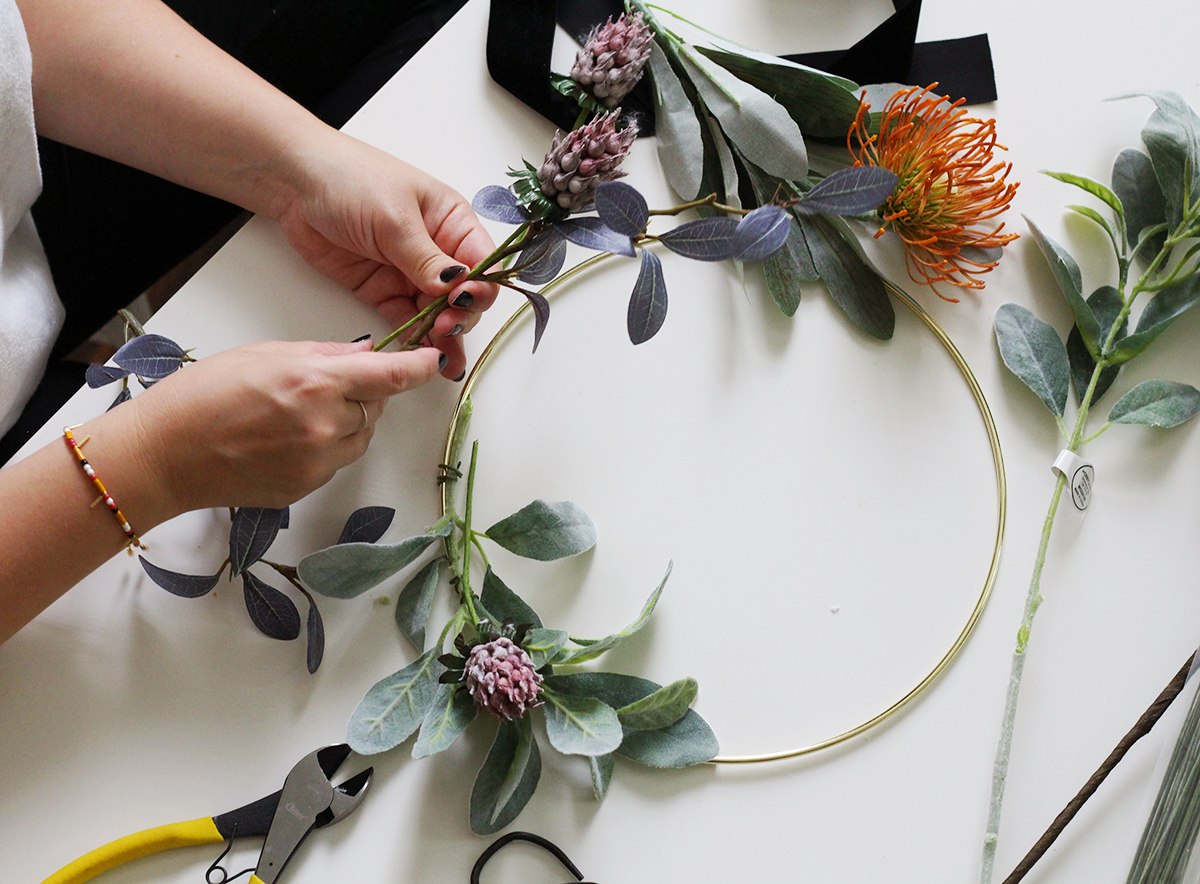 How to Make a Modern Fall Wreath