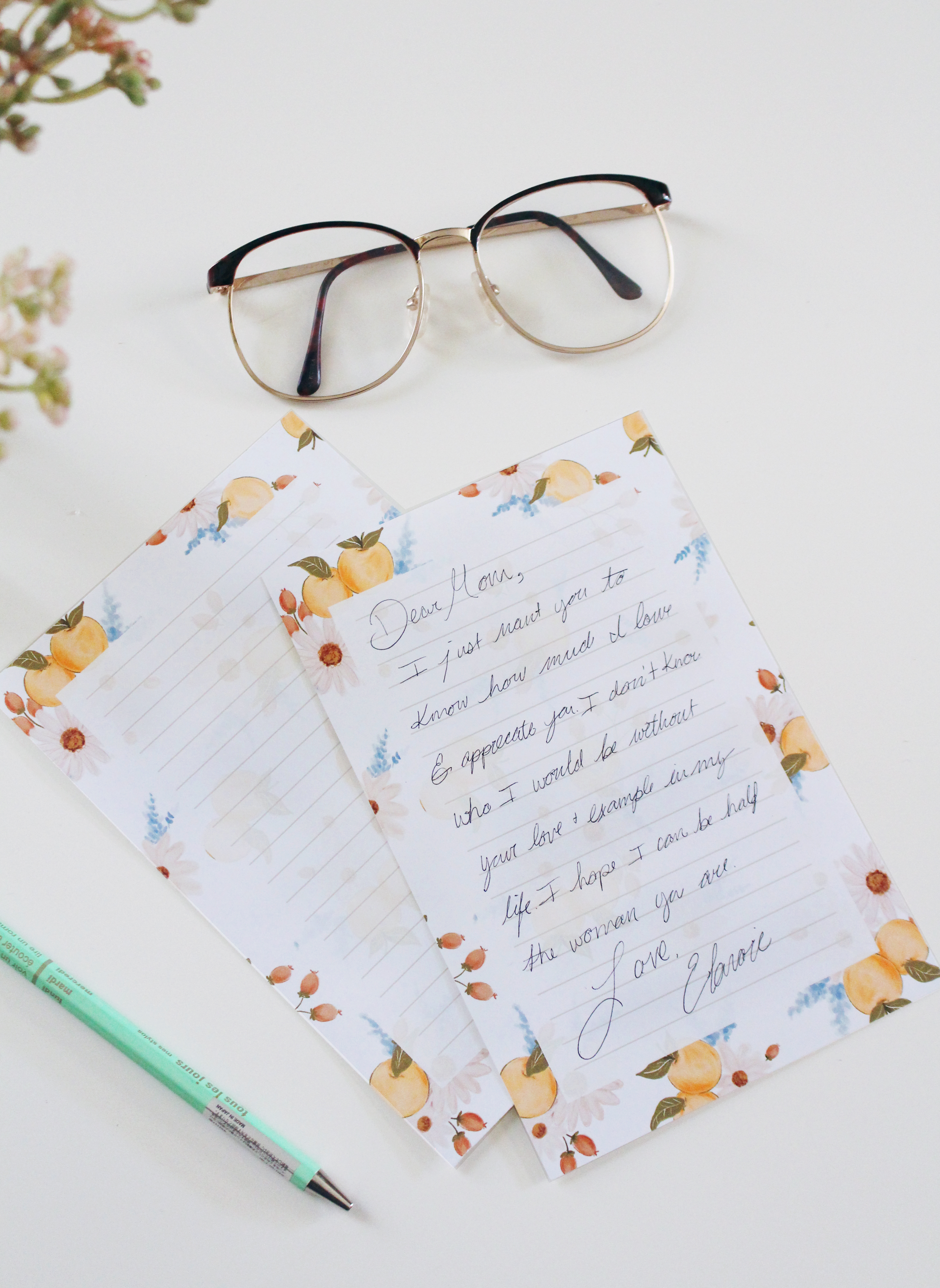 Download Our Pretty Printable Stationery Sheets for Letter Writing 