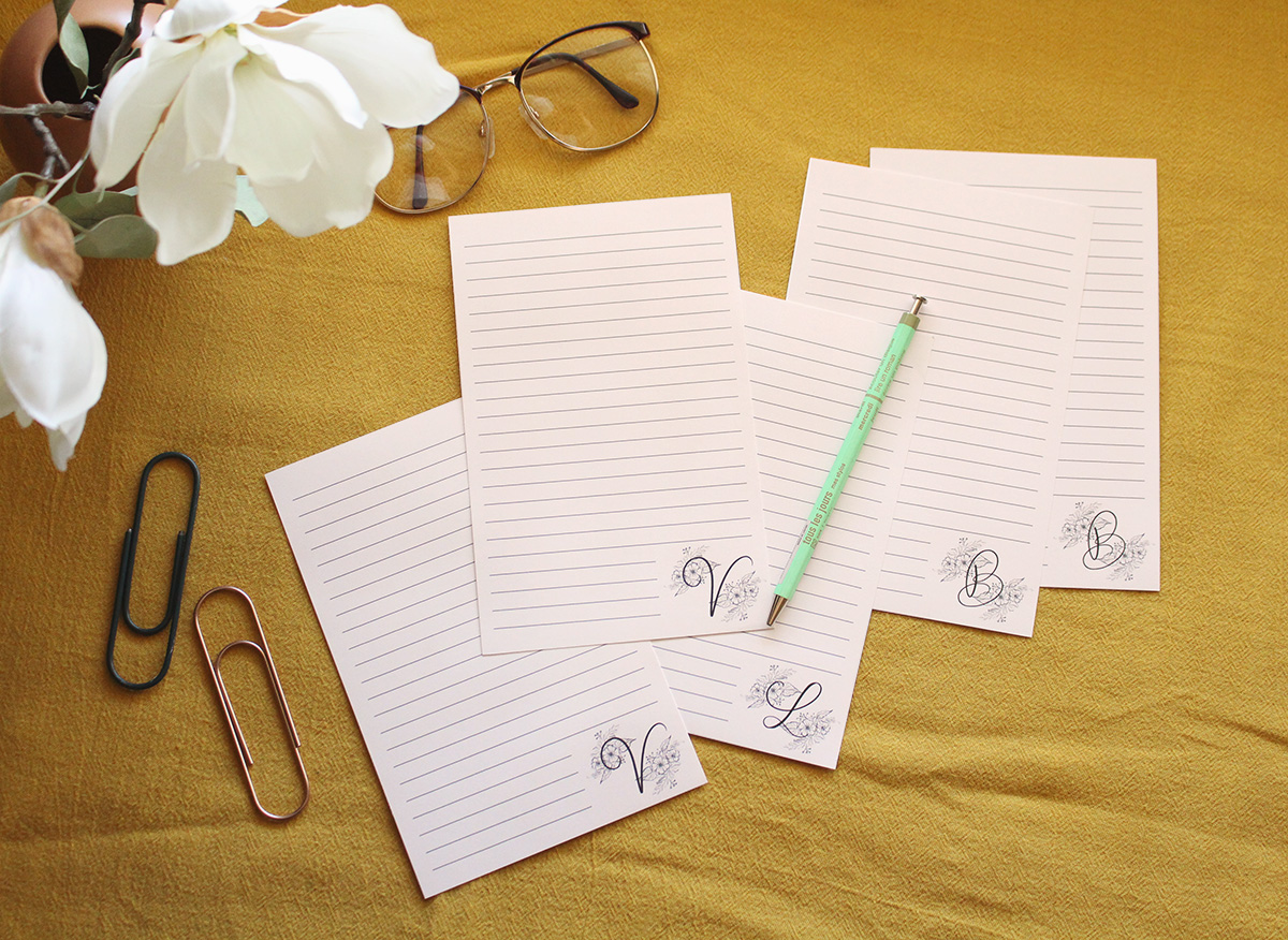Download Our Pretty Printable Stationery Sheets for Letter Writing 