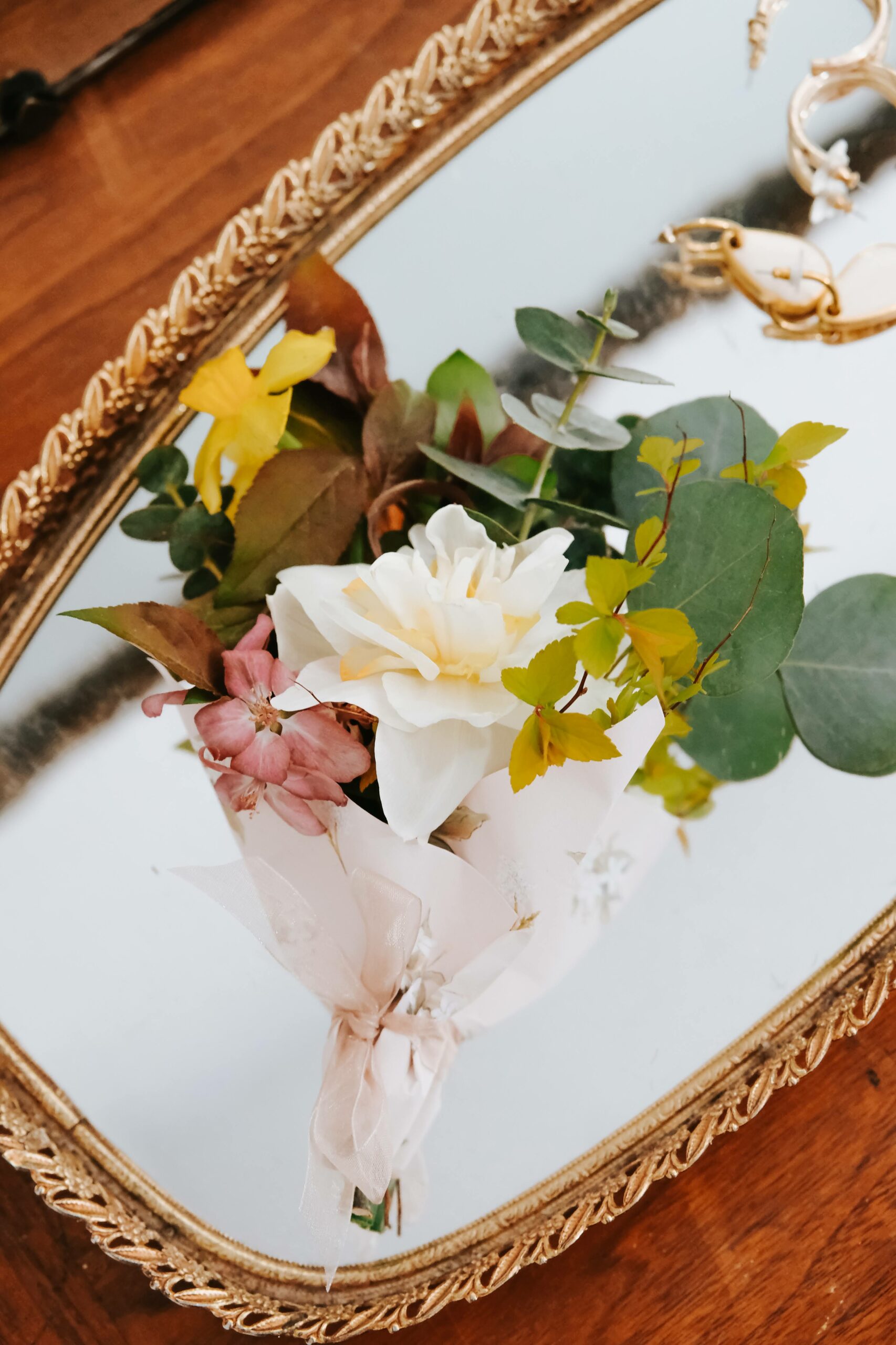 Petit Bouquet Floral Wraps - Free Download