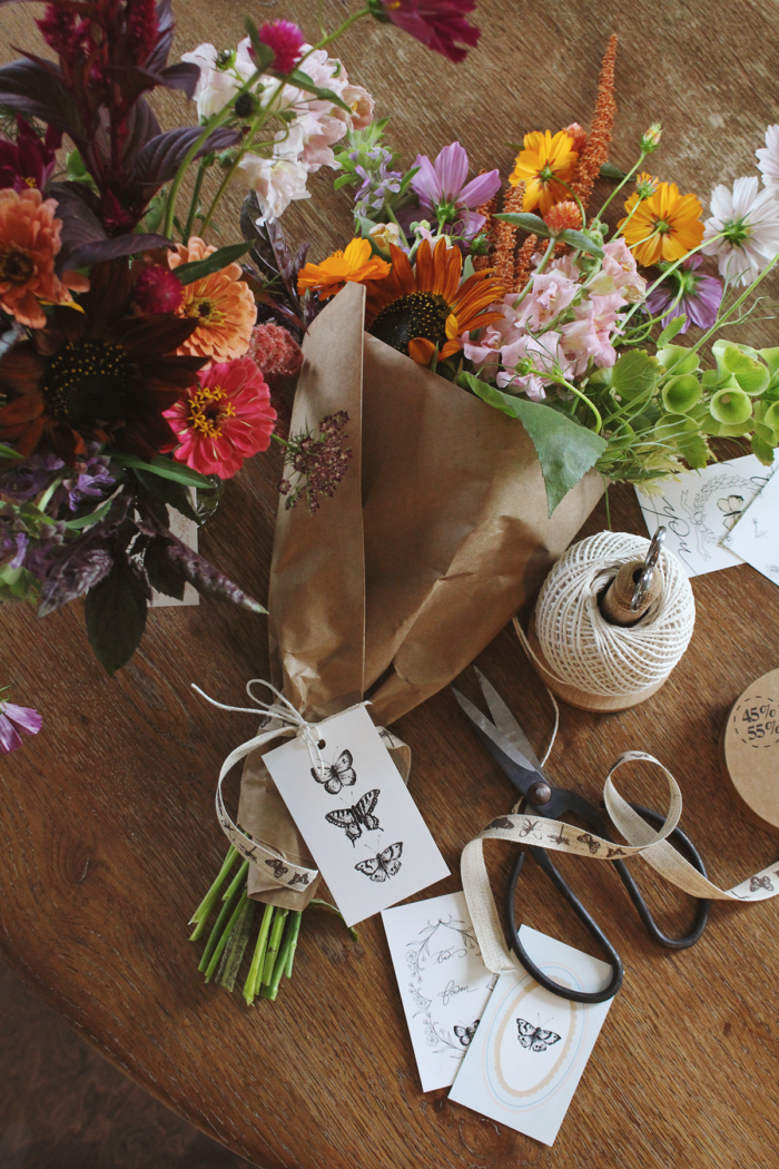 Free Printable Flower Bouquet Tags by Lily & Val | Cutting Garden Bouquet Tags